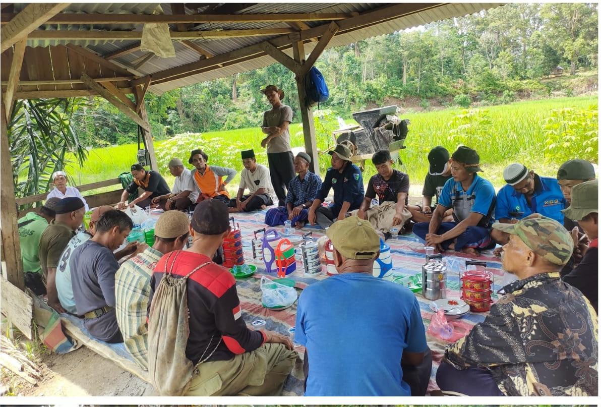 Petani Bantayan Gelar Doa Tolak Bala, Jaga Tanaman Padi dari Hama dan Gagal Panen