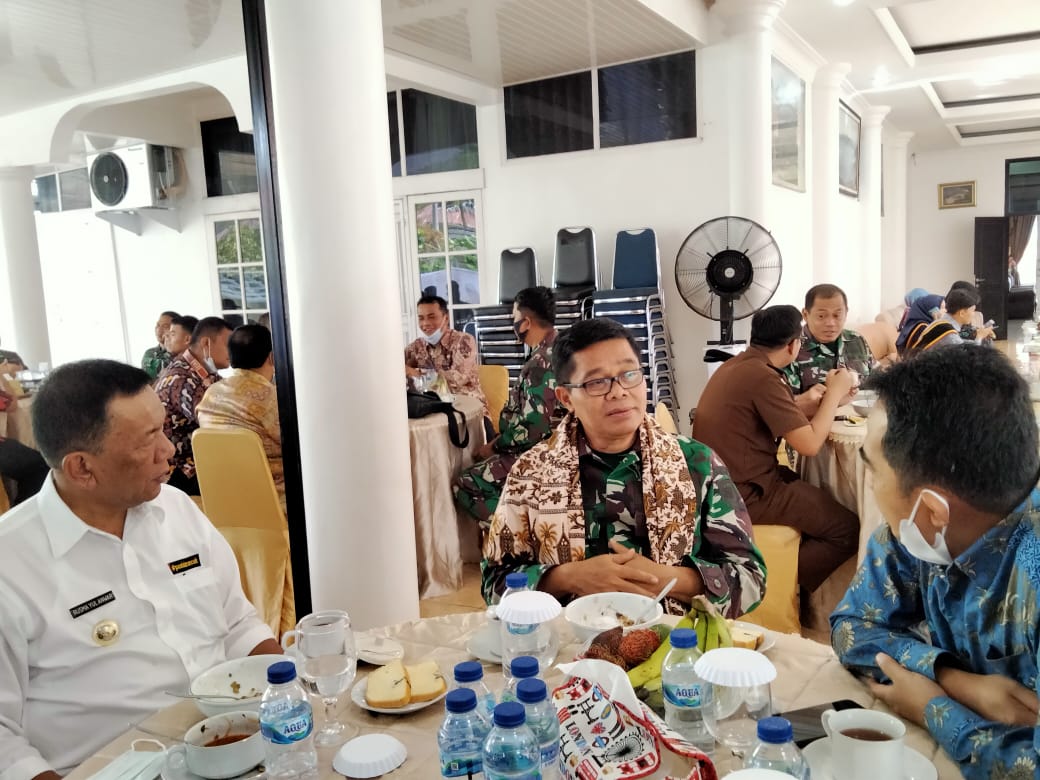 Danlantamal II Padang Laksamana Pertama (Laksma) Hargianto Berkunjung ke Pesisir Selatan 
