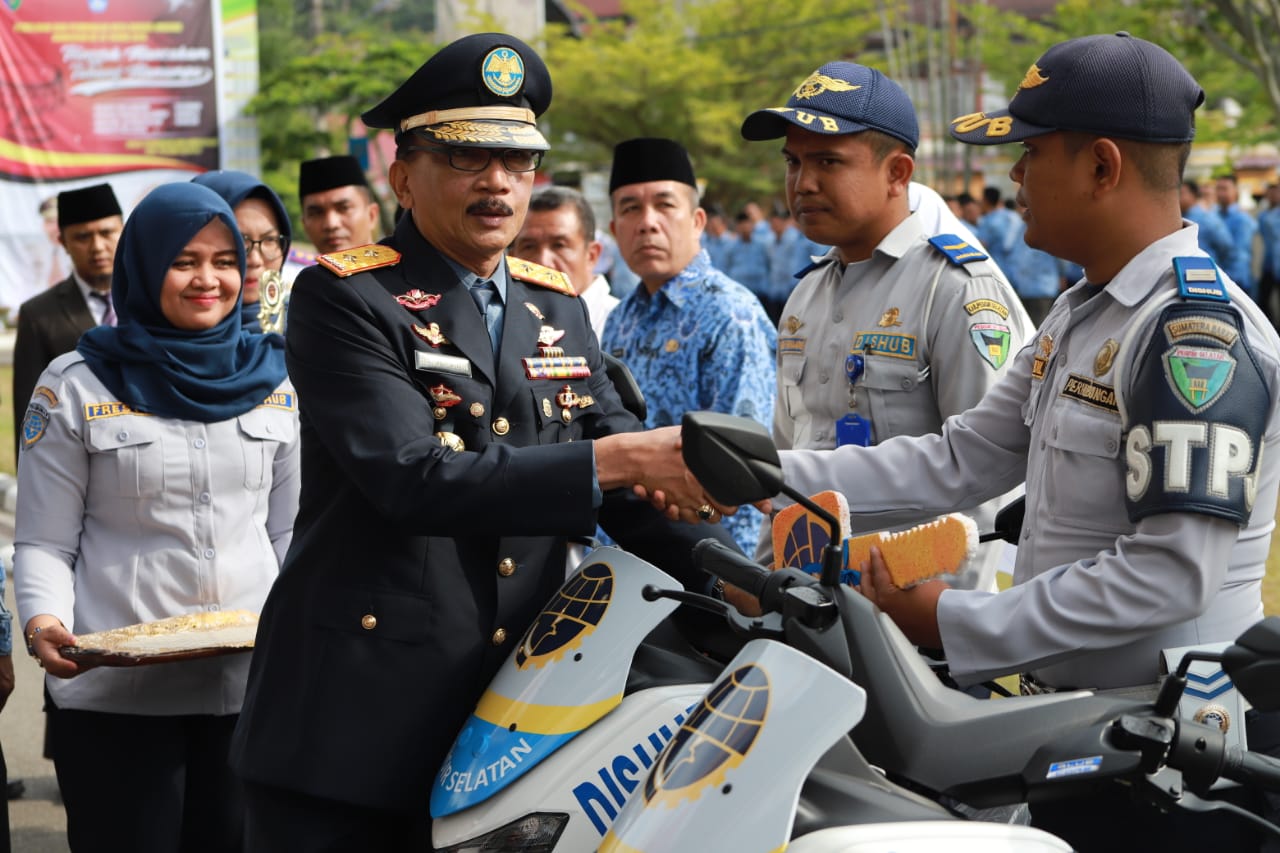 Maksimalkan Urai Kemacetan, Dishub Pessel Terima Bantuan 2 Unit Motor Patroli  