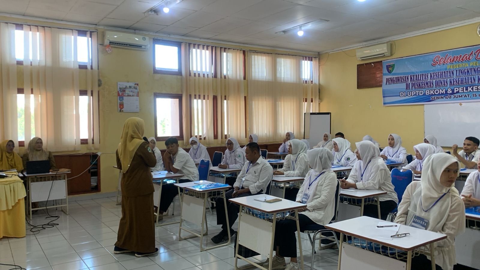 Petugas Sanitarian Puskesmas se Pessel Ikuti Pelatihan Pengawasan Kualitas Keseling