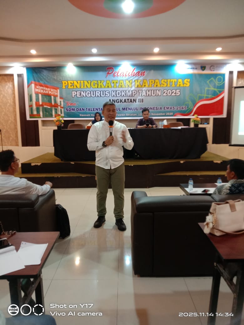 Dinas Koperasi UMKM Pesisir Selatan Dorong Penguatan Ekonomi Desa Melalui Pelatihan KDKMP