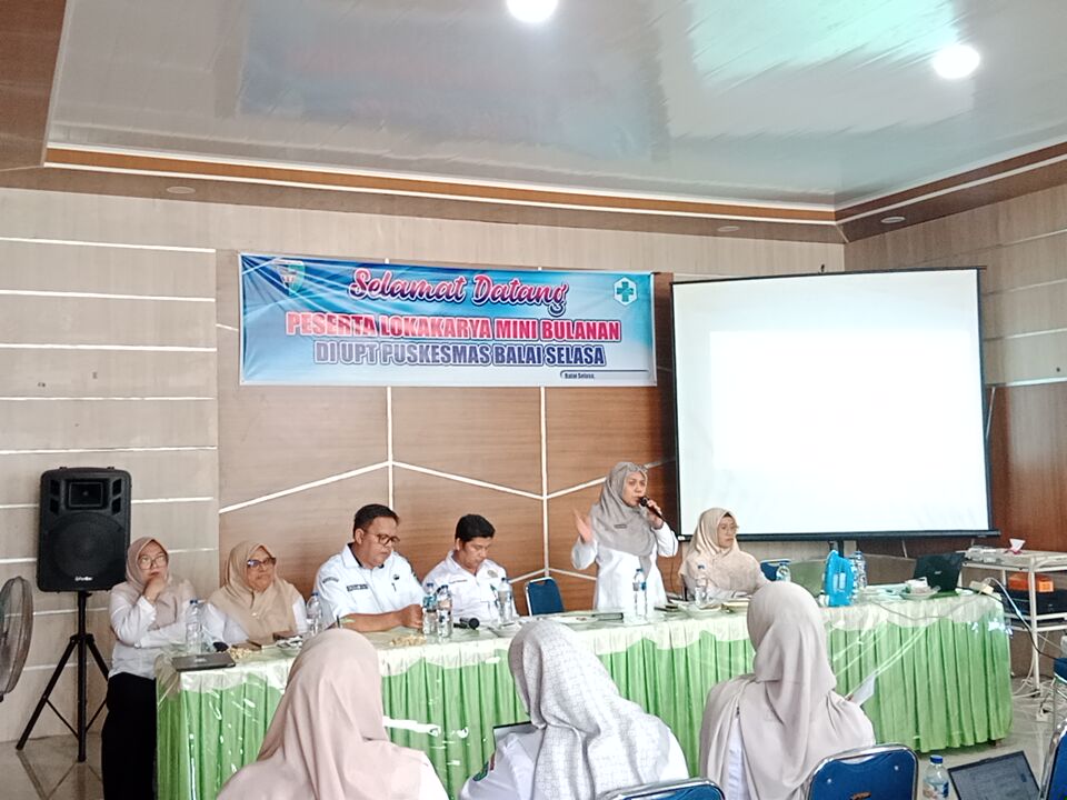 Kepala Dinas Kesehatan Pessel Evaluasi Total Pelayanan Puskesmas Balai Selasa