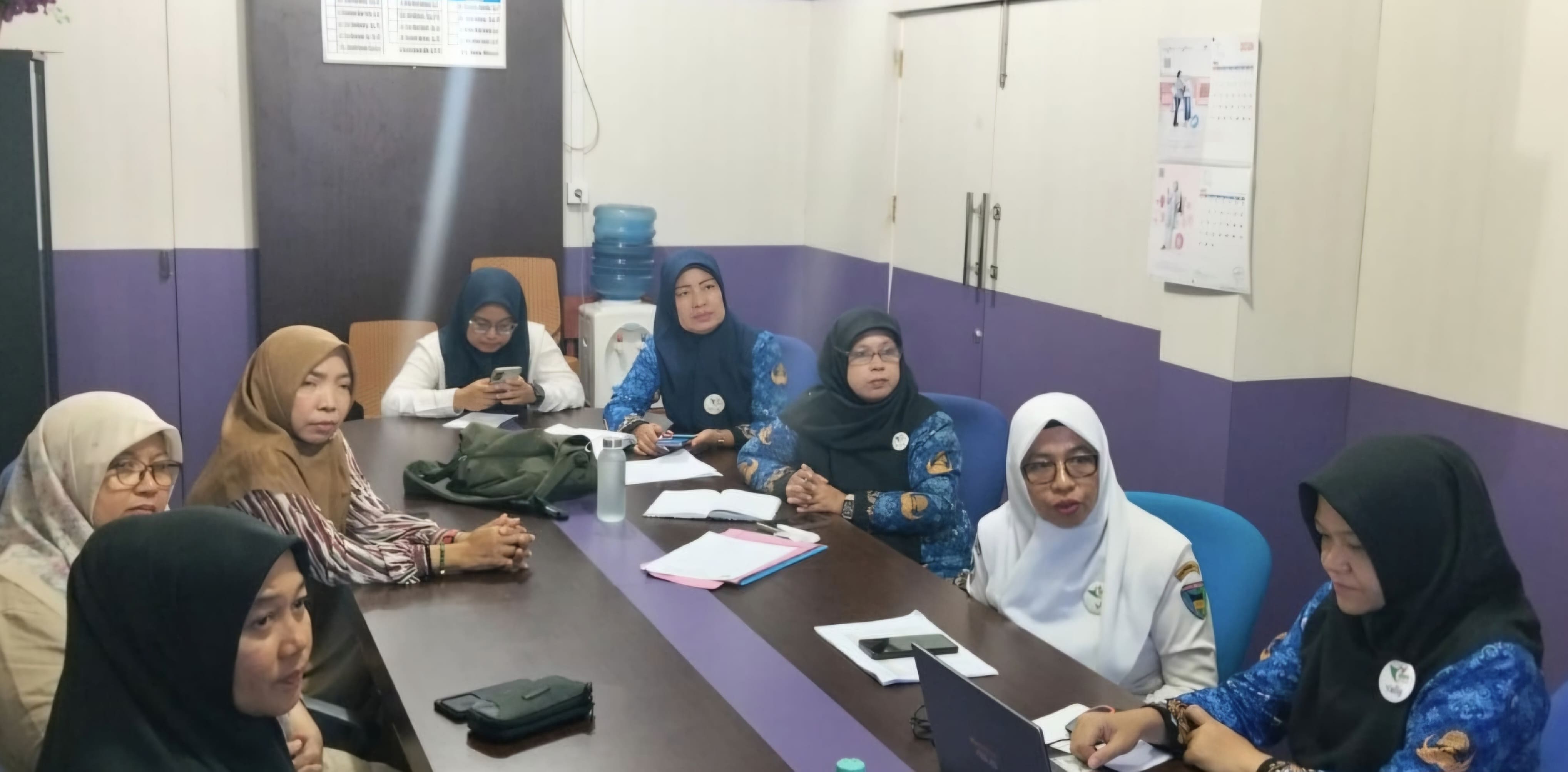 Perkuat Budaya Keselamatan, RSUD Dr. M. Zein Painan Evaluasi Kepatuhan Penggunaan APD