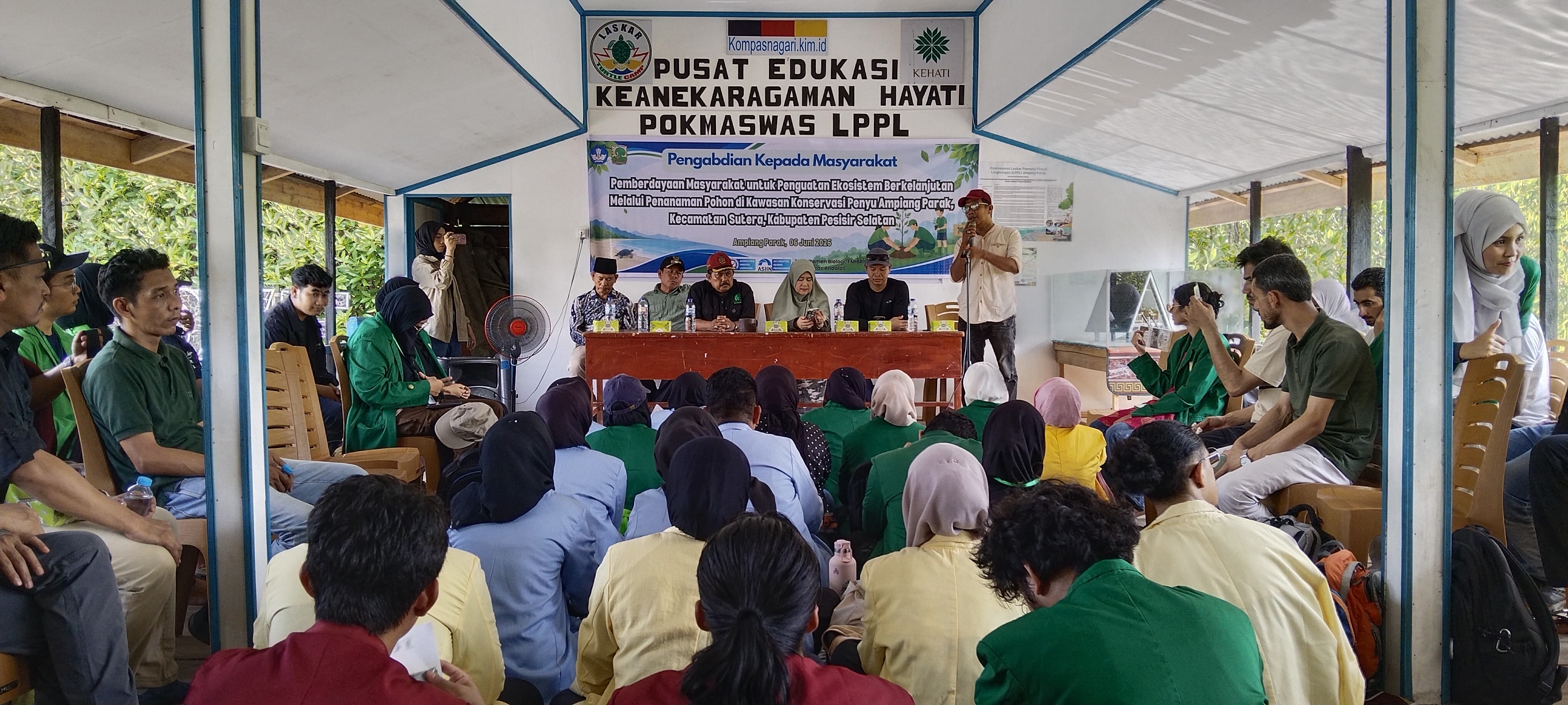 International Summer Course 2026 Unand Wujudkan Aksi Konservasi Melalui Penanaman Pohon di Amping Parak