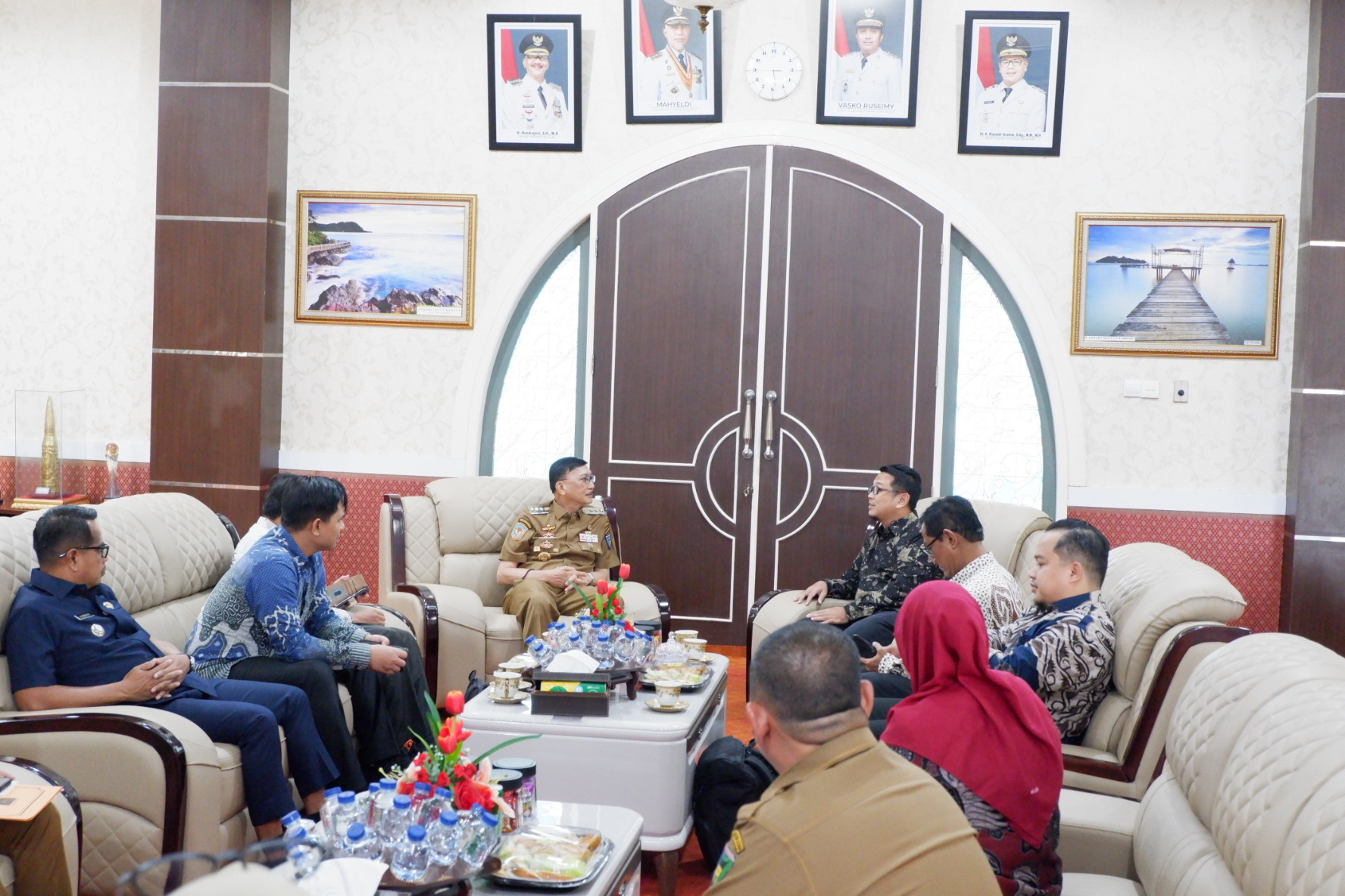 Rakor Bersama KPK, Bupati Hendrajoni Komit Wujudkan Tata Kelola Perencanaan dan PBJ yang Akuntabel di Pessel