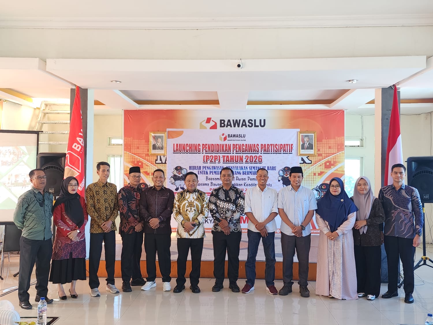 Bawaslu Pesisir Selatan bersama Bawaslu Sumbar Launching P2P Perkuat Keterlibatan Masyarakat dalam Pengawasan Pemilu