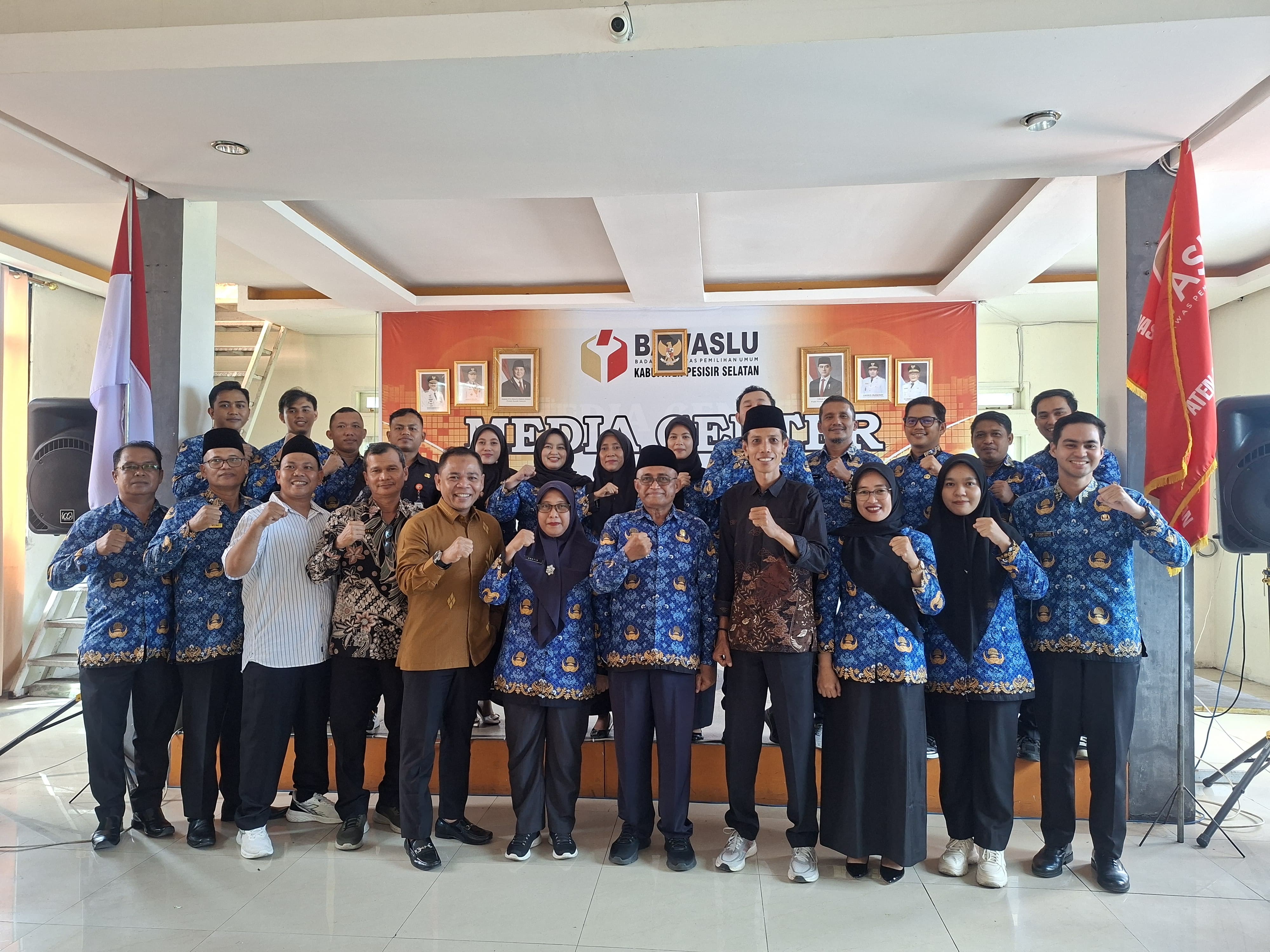 Bawaslu Pesisir Selatan Implementasikan Reformasi Birokrasi Sebagai Upaya Membangun Tata Kelola Organisasi