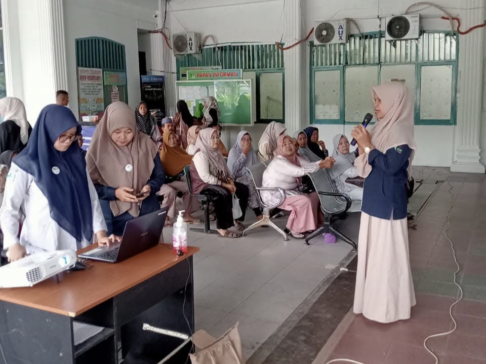 RSUD Dr. Muhammad Zein Painan Lakukan Edukasi Kebersihan Tangan, Etika Batuk dan Bersin Bagi Pengunjung dan Pasien