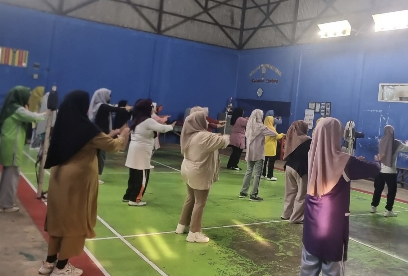 Puskesmas Air Haji Gelar Senam Prolanis dan Pemeriksaan Kesehatan Gratis