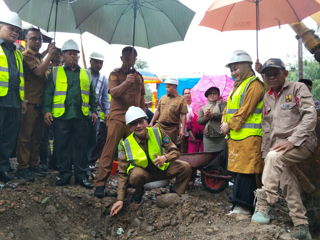 Hujan Iringi Peletakan Batu Pertama, Jembatan Gantung Bintungan Pessel Resmi Dibangun