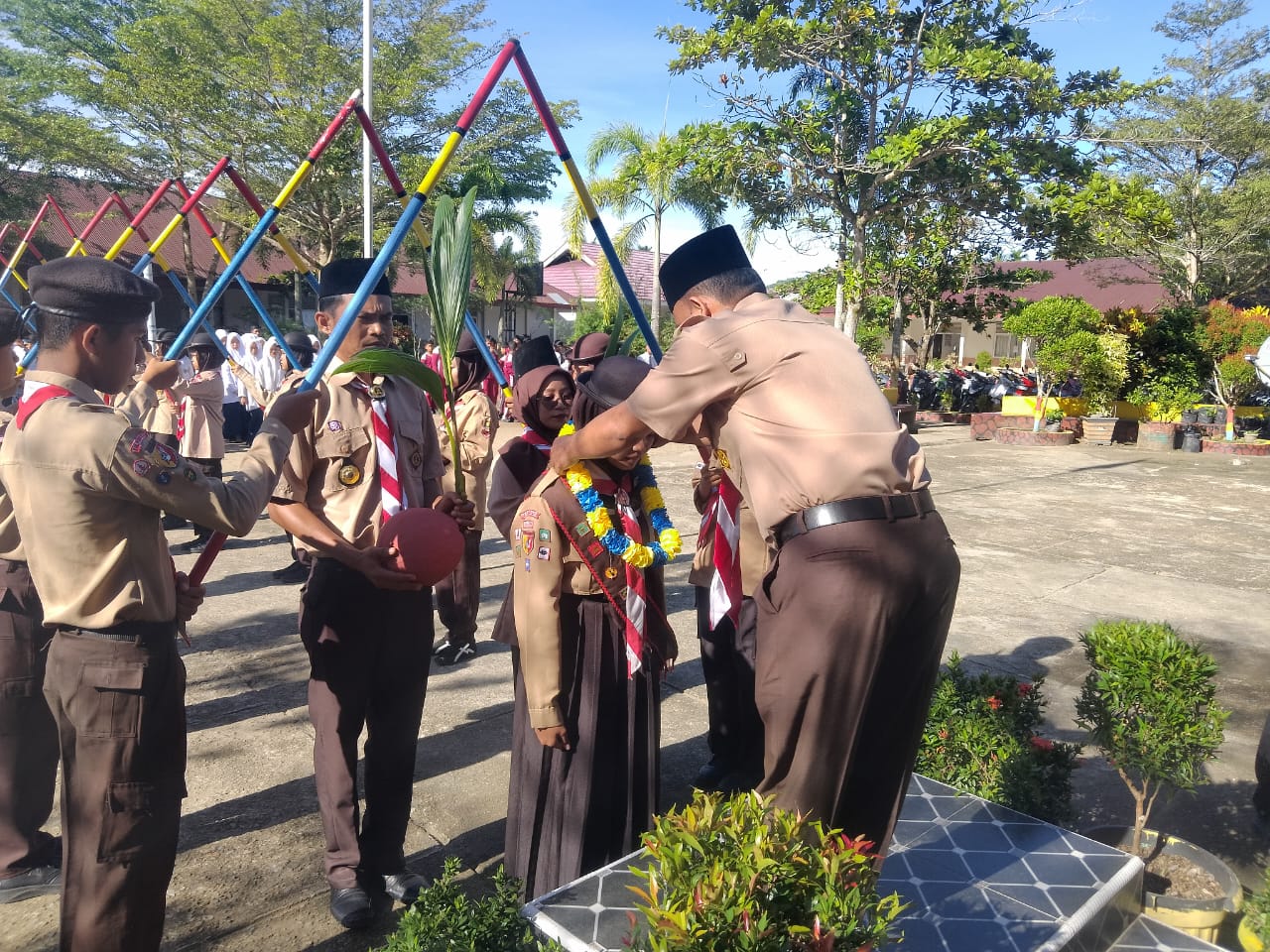 Aeri Marza Syafira, Siswi MTsN 7 Pesisir Selatan Wakili Kabupaten Pesisir Selatan pada Jambore Nasional XII