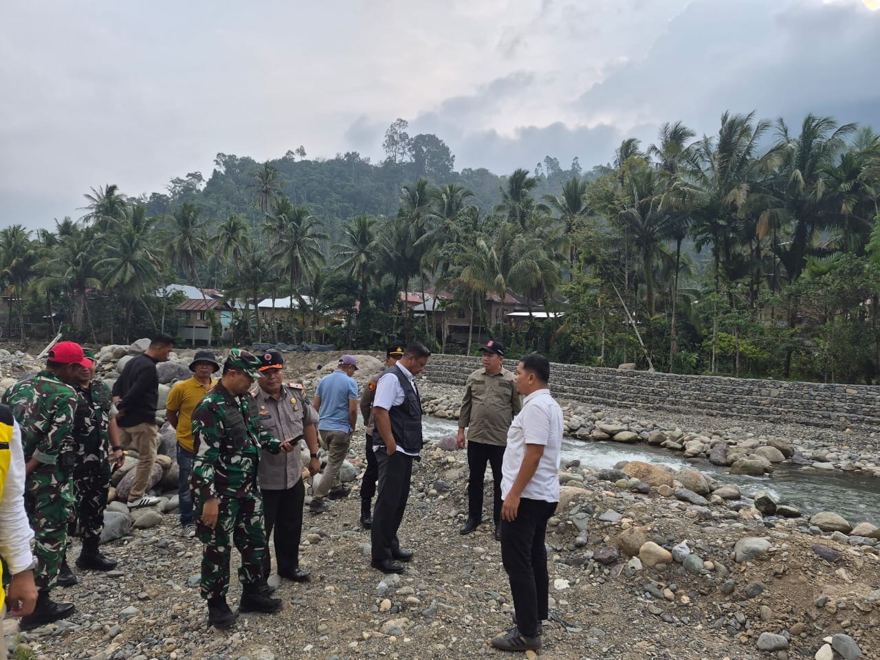 Kasatgas PRR Tinjau Penanganan Bencana di Pesisir Selatan