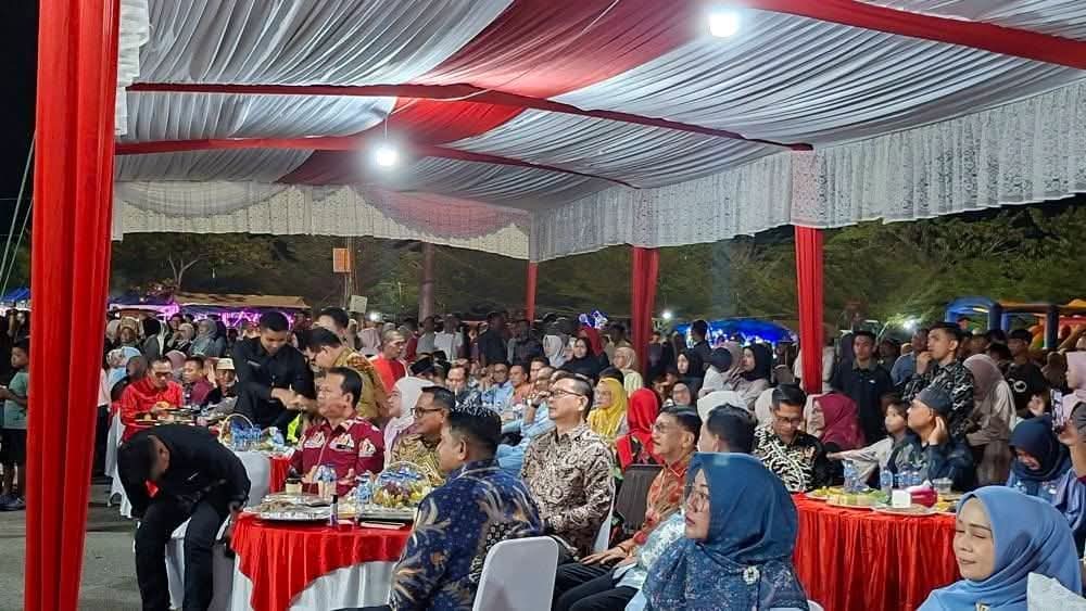 Malam Resepsi HUT RI ke-81 di Pantai Carocok Semarak, 38 Lomba Diganjar Penghargaan