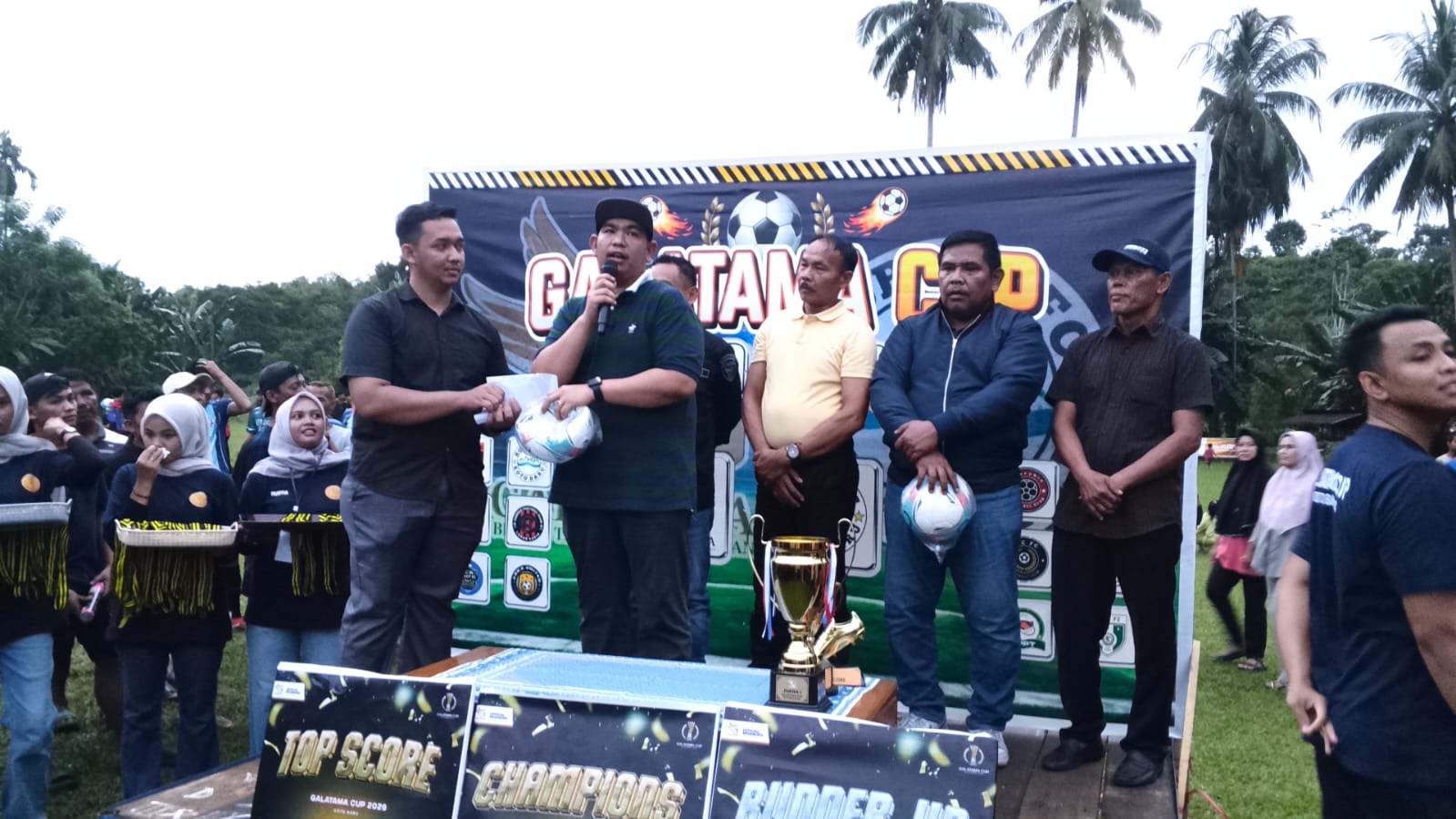 Wujud Dukungan pada Olahraga Rakyat, Bupati Hendrajoni Apresiasi Suksesnya Turnamen Bimbel Galatama