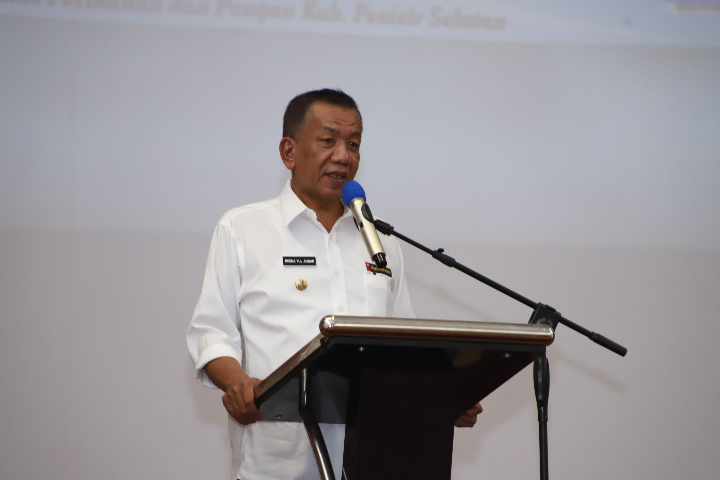 Pembangunan di Pesisir Selatan Lampaui RPJMD