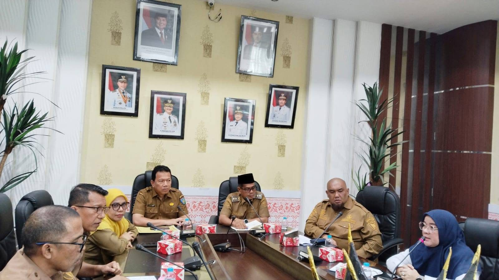 Kadis Kesehatan PPKB Pessel Dorong Terobosan Baru Percepat UHC: Dari Sektor Pekerja MBG Hingga Potensi Perantau