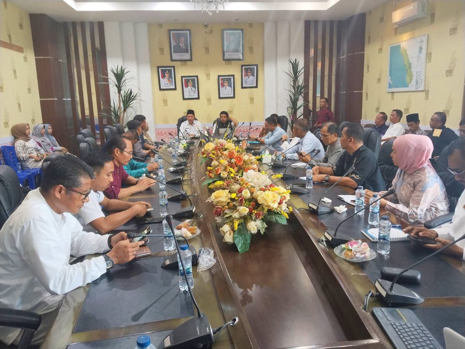 KOPI Pessel Menghangat, Pemkab dan Pers Bicara Keterbukaan