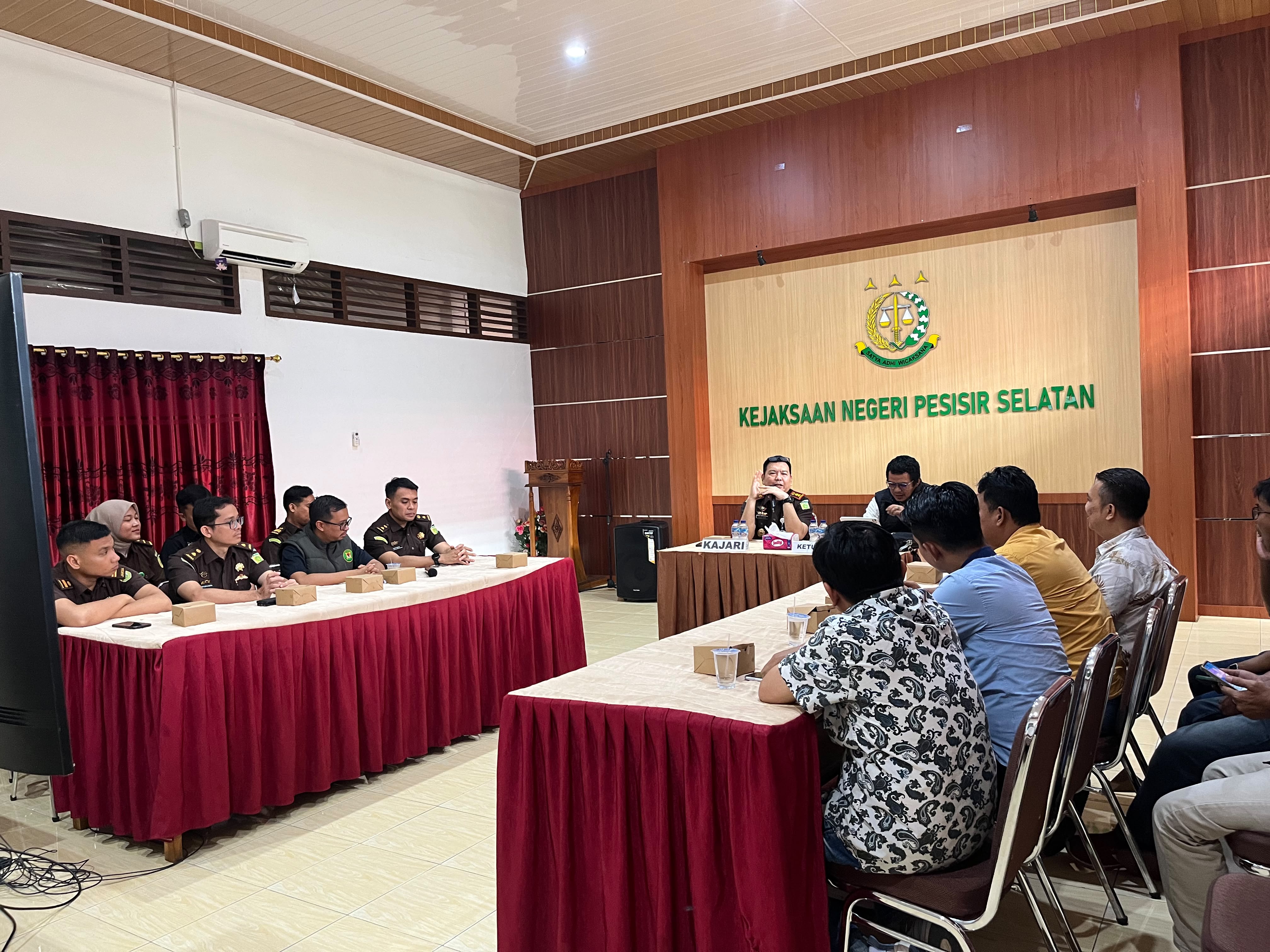 Kejari Pessel dan PWI Perkuat Sinergi, Informasi Hukum Harus Valid dan Tak Direkayasa