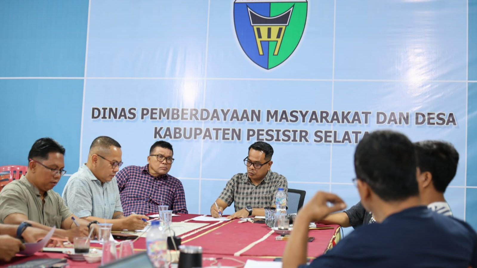 Wabup Risnaldi Pimpin Rapat Evaluasi Pilwana, Pastikan Tahapan Berjalan Sesuai Juknis