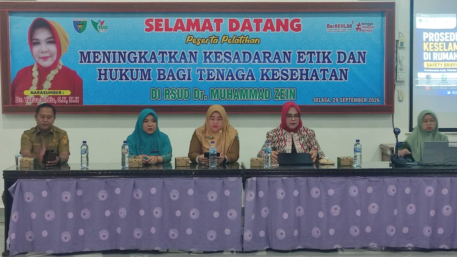 RSUD Dr. Muhammad Zein Painan Latih Tenaga Kesehatan soal Etik dan Hukum Pelayanan
