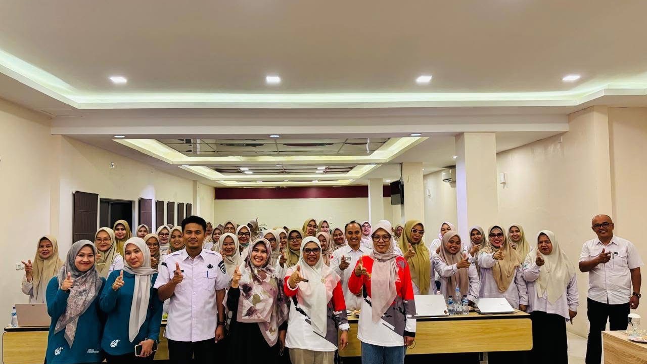Dinkes PPKB Pesisir Selatan Sosialisasi Instrumen Pengawasan dan Pembinaan SDM Kesehatan