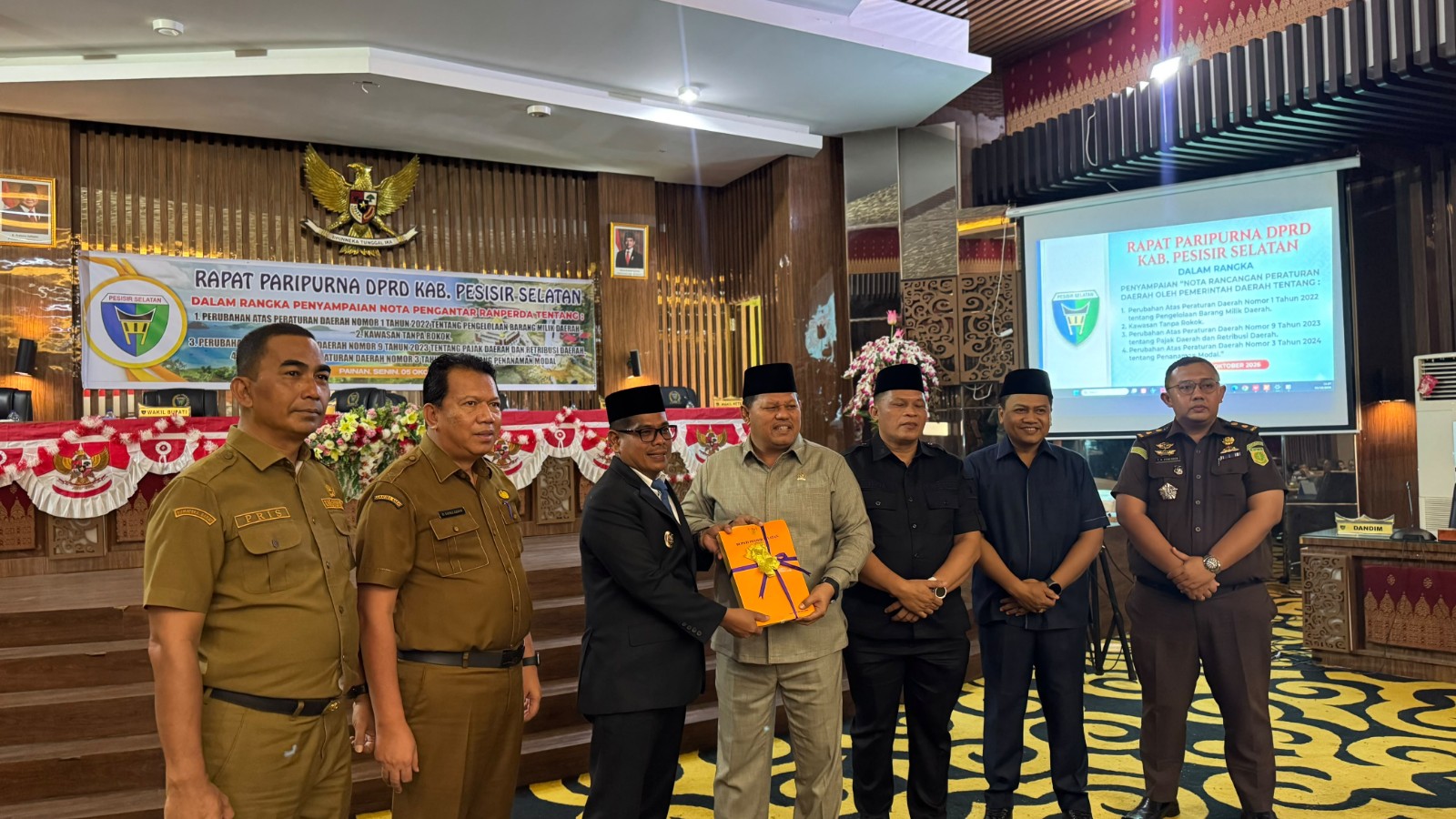 Wabup Risnaldi Sampaikan Nota Pengantar 4 Ranperda , Ini Pokok Pengaturannya