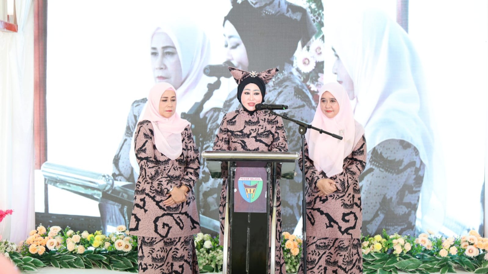 Pertemuan ISKADA di Mandeh, Lisda Hendrajoni Tekankan Sinergi Organisasi Perempuan