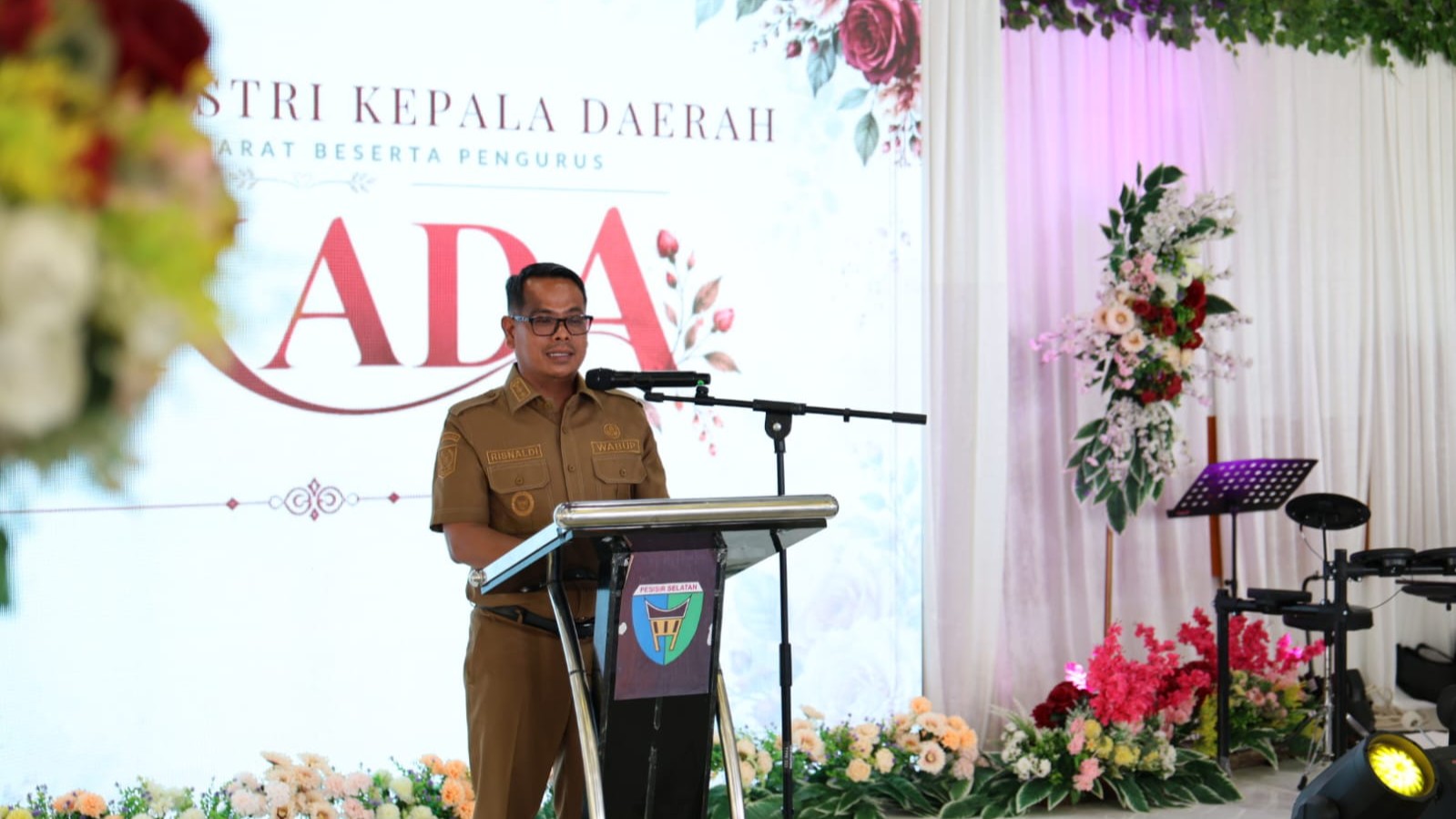 Wabup Risnaldi Ibrahim Ajak ISKADA se-Sumbar Perkuat Sinergi Pembangunan dan Pemberdayaan Keluarga