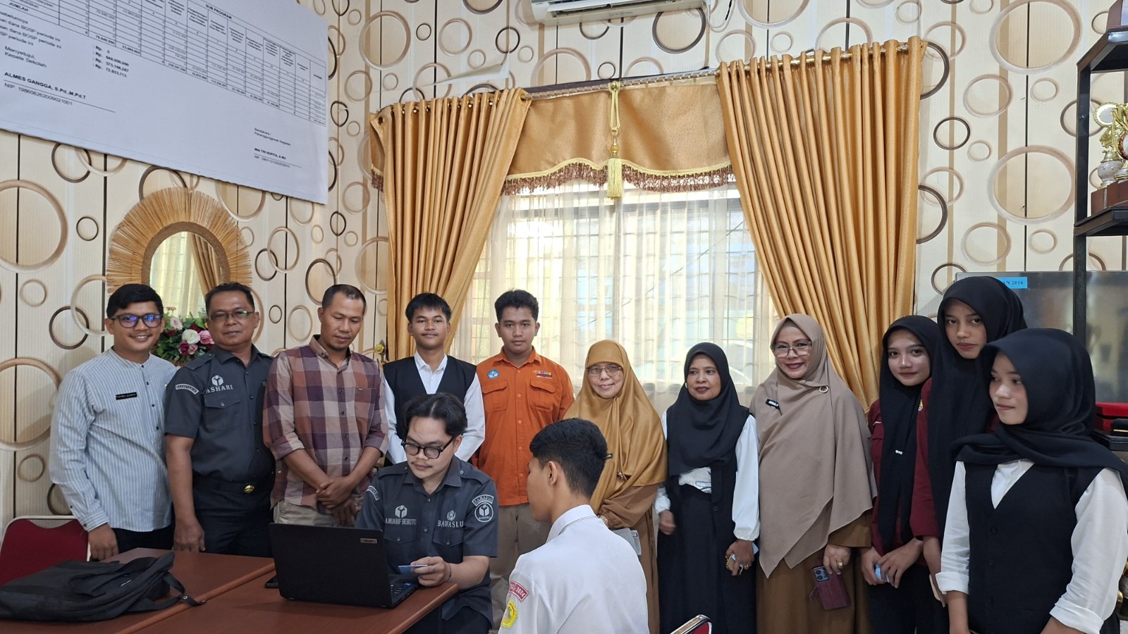 Uji Petik PDPB, Bawaslu Temukan Siswa Punya KTP Belum Terdaftar sebagai Pemilih