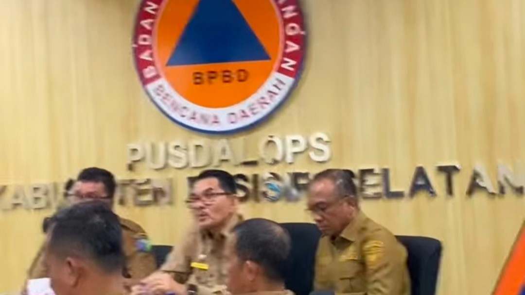 Kasat Pol PP dan Damkar Pesisir Selatan Ikuti Rapat Koordinasi Penanggulangan Bencana
