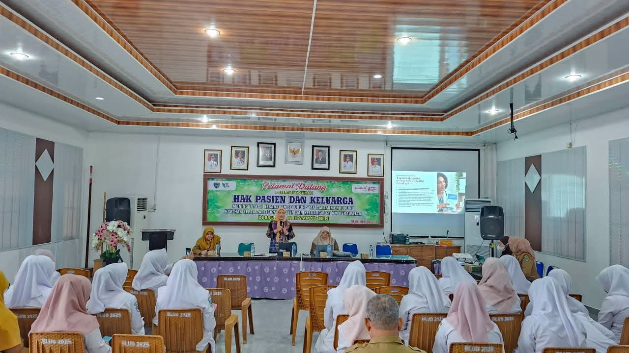 Tingkatkan Mutu Pelayanan, RSUD Dr. Muhammad Zein Painan Gelar Pelatihan Hak Pasien dan Keluarga