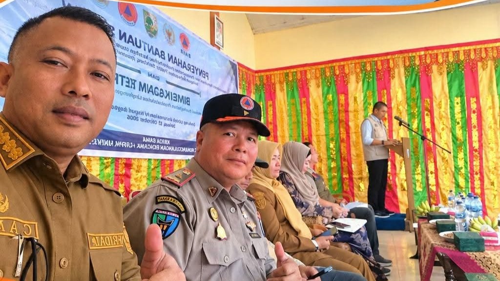 Kepala Pelaksana BPBD Dampingi Anggota DPR RI dan Direktur Rekonstruksi dan Rehabilitasi  Perumahan Pada Bimtek Mitigasi Bencana