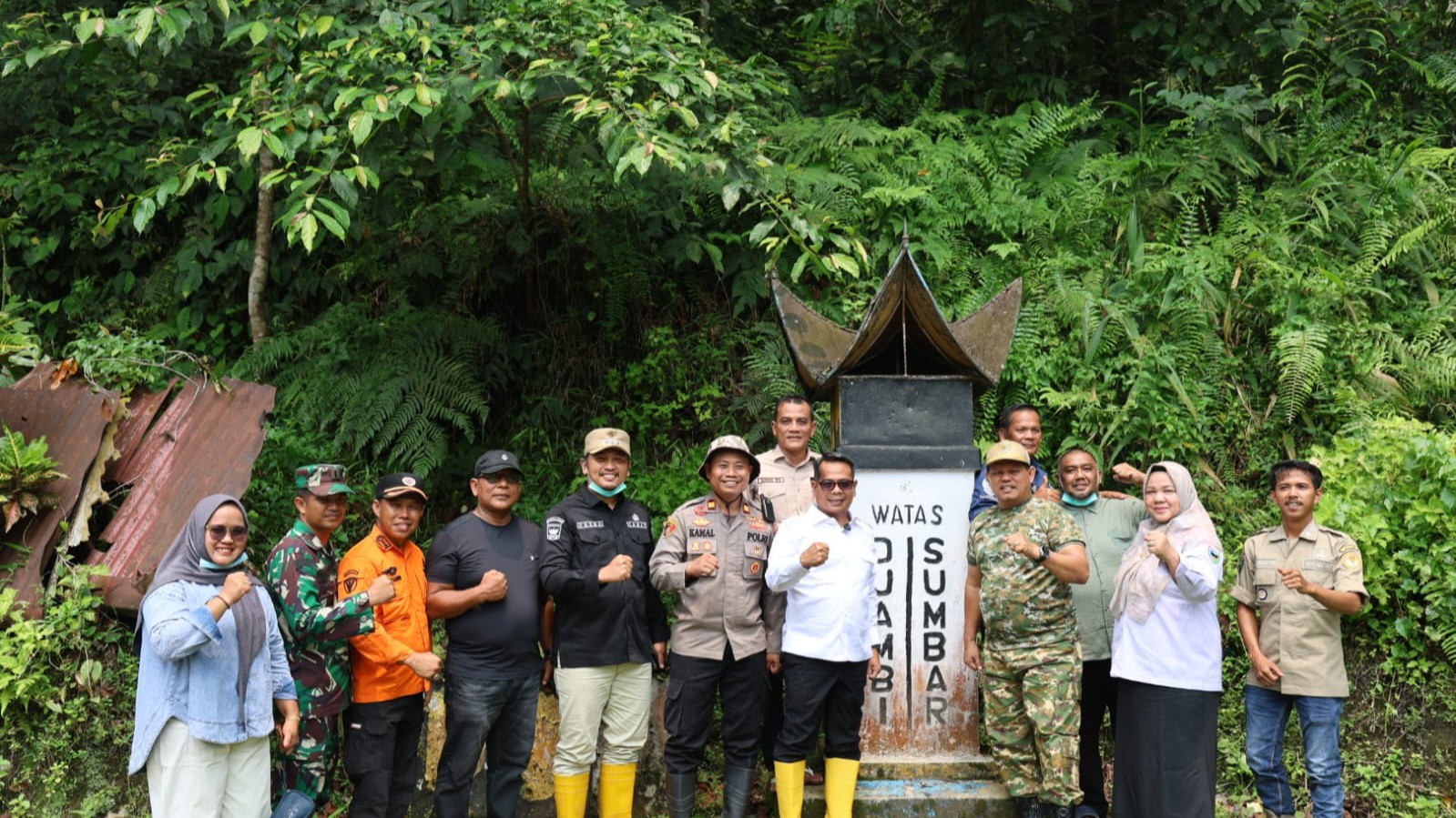 Tinjau Daerah Terdampak Bencana Alam, Wabup Risnaldi Turun Langsung hingga Perbatasan Sumbar-Jambi