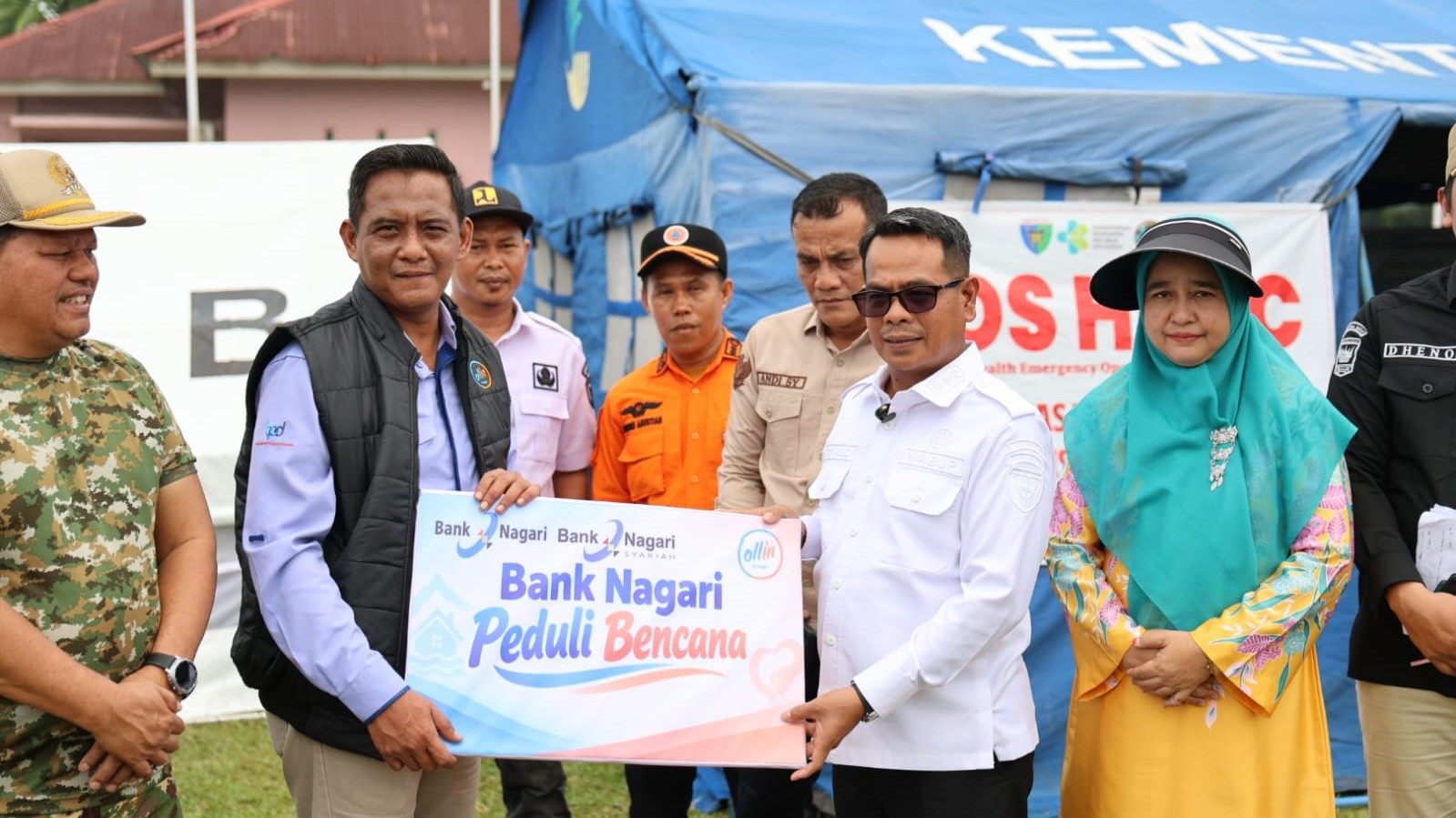Peduli Bencana, Bank Nagari Tapan Salurkan Bantuan Sembako untuk Korban Bencana