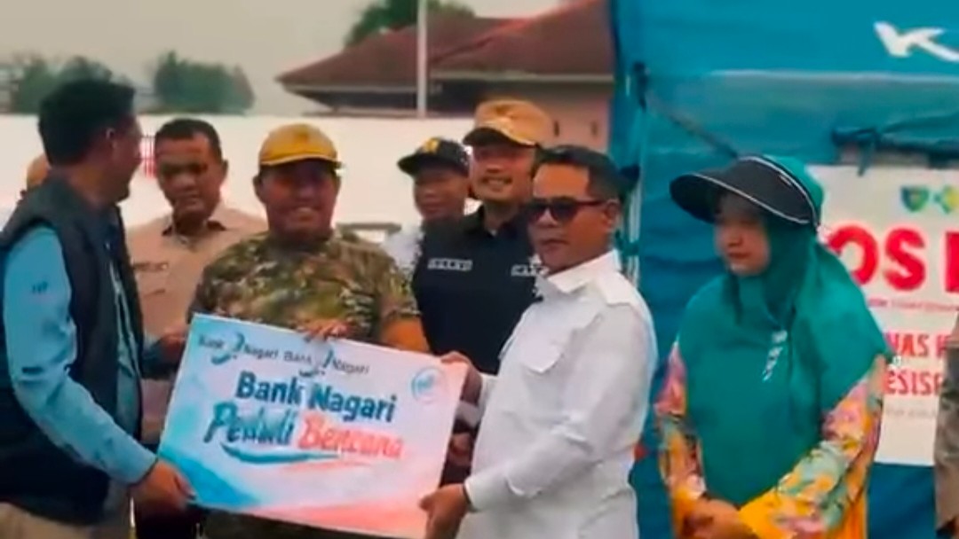 Wakil Bupati Risnaldi Ibrahim Kembali  Tinjau Lokasi Banjir dan Serahkan Bantuan Bagi Masyarakat Terdampak di Kecamatan Ranah Ampek Hulu Tapan