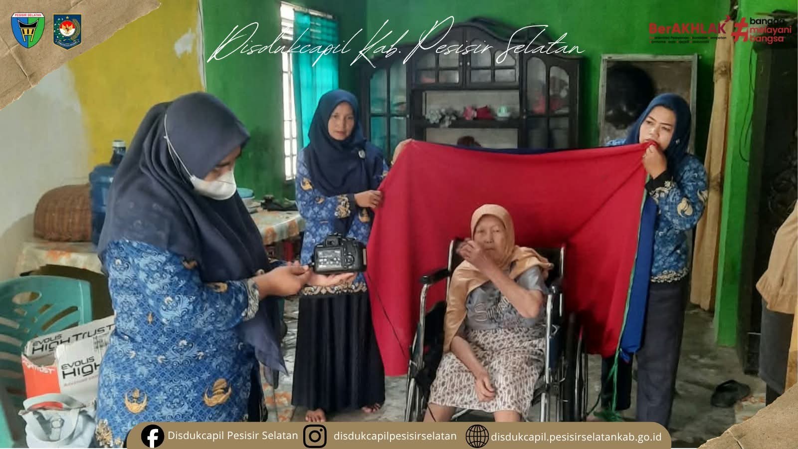 Disdukcapil Lakukan Layanan Inovasi Peduli Disabilitas Bagi Lansia Di Kecamatan Bayang