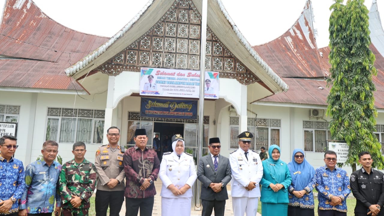 Hadiri Sertijab Camat Basaba Tapan, Wabup Risnaldi Tegaskan Komitmen Pemkab Majukan Tapan