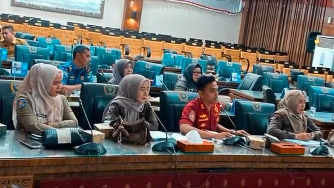 Kasat Pol PP dan Damkar bersama Perencana Ikuti Rapat Pembahasan Usulan RAPBD 2027