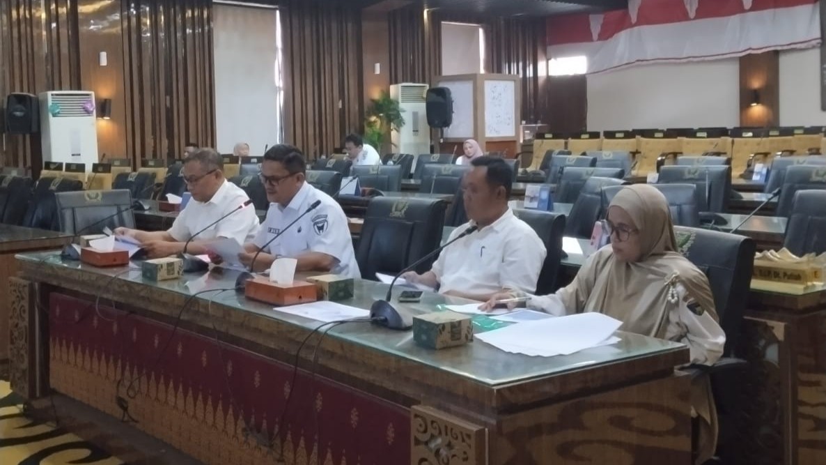 Kominfo Pessel Hearing dengan Komisi III DPRD, Bahas Program Kerja 2027
