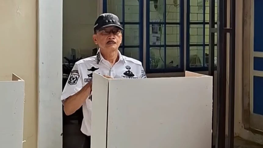Bupati Hendrajoni dan Wabup Risnaldi Gunakan Hak Pilih pada Pilwana Serentak Pessel