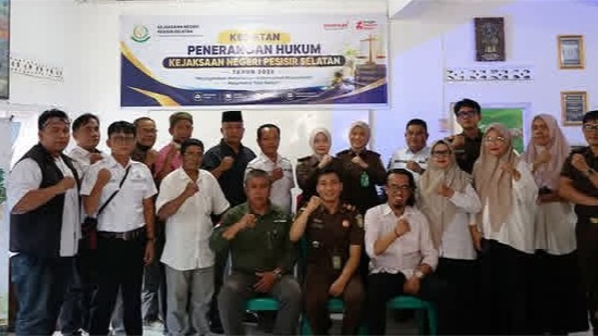 Kejari Pessel Berikan Penerangan Hukum, Perkuat Jiwa Antikorupsi Aparatur Nagari