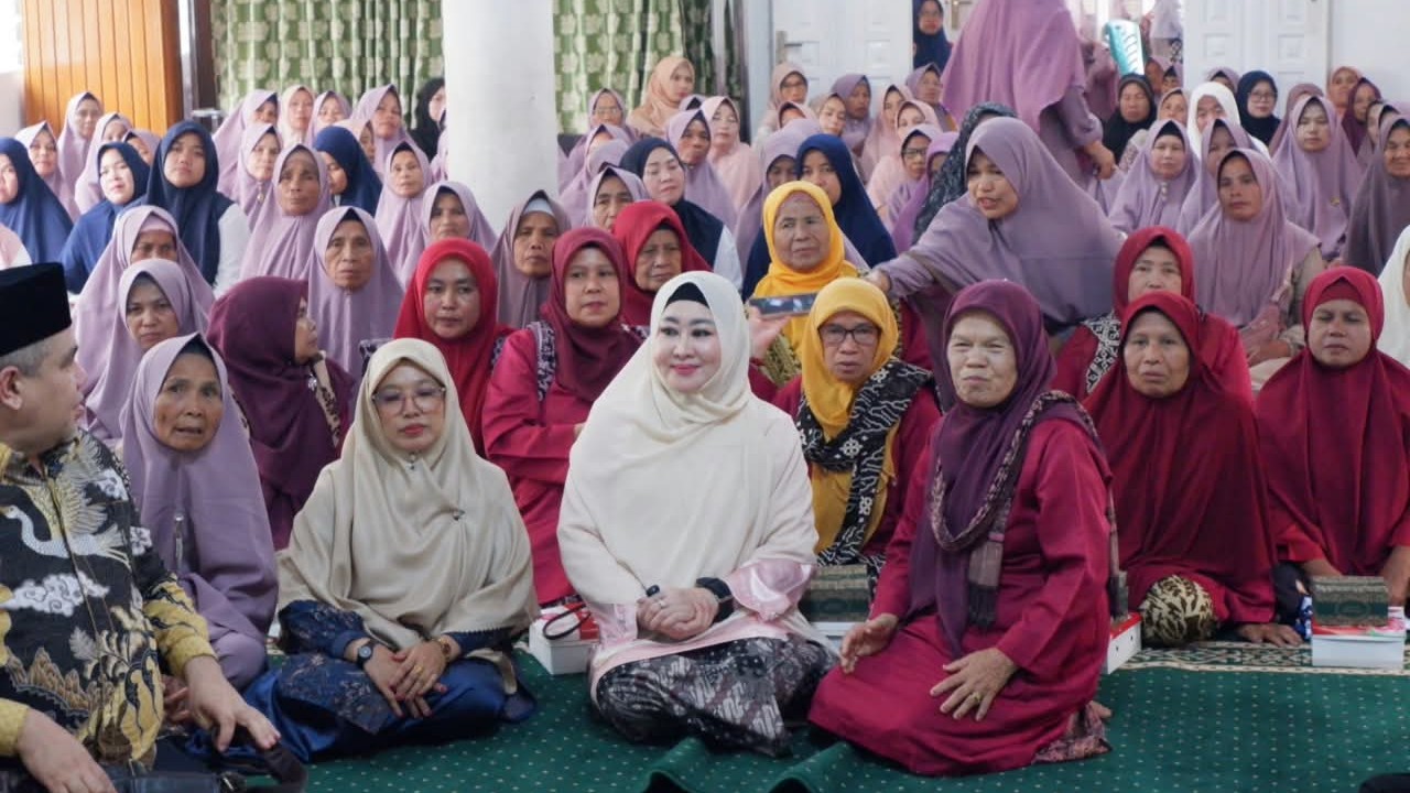 Lisda Hendrajoni Ajak Kelompok Yasinan di Solok Perkuat Persaudaraan dan Kemandirian Ekonomi