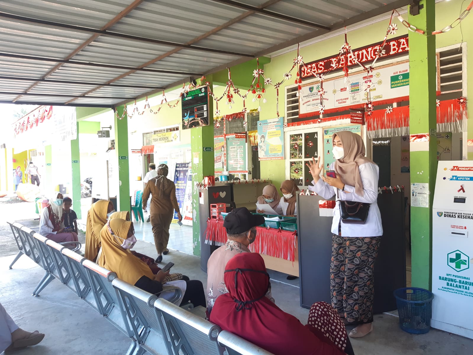 Tim Puskesmas BBB Bersama Mahasiswa Stikes Padang Lakukan Penyuluhan Waspada Penyakit  Diare Kepada Masyarakat