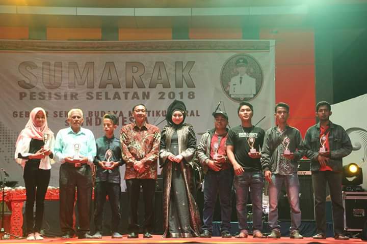 Bupati Secara Resmi Tutup Festival Langkisau 2018