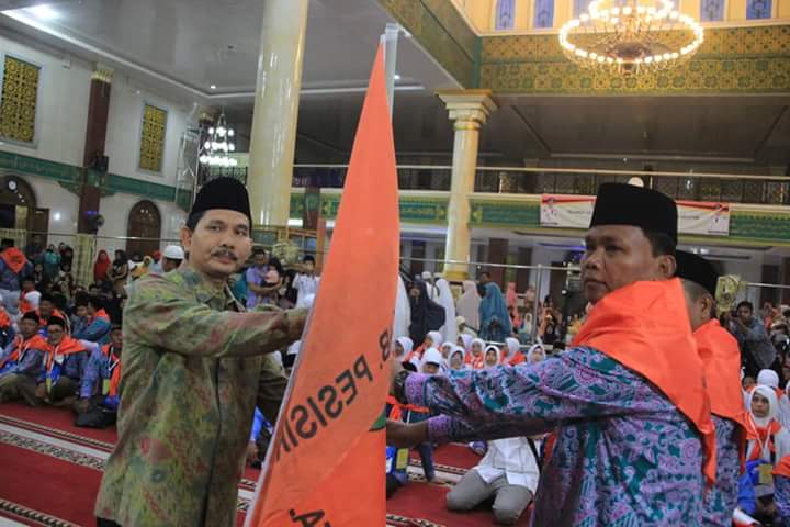 Asisten I Lepas  108 Jemaah Calon Haji Pessel