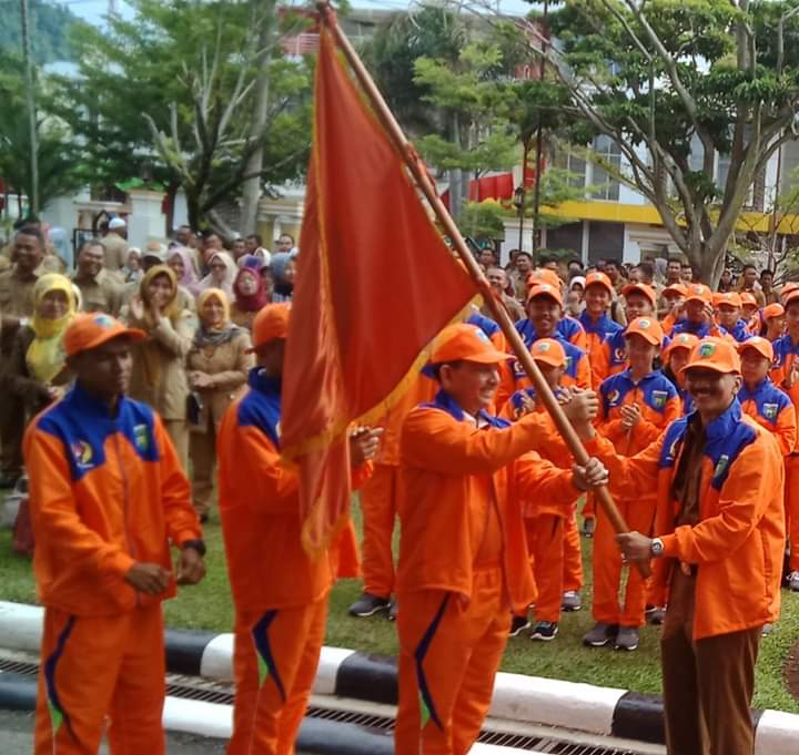 Kontingen Pessel Dilepas Bupati Menuju Porprov Di Padang Pariaman