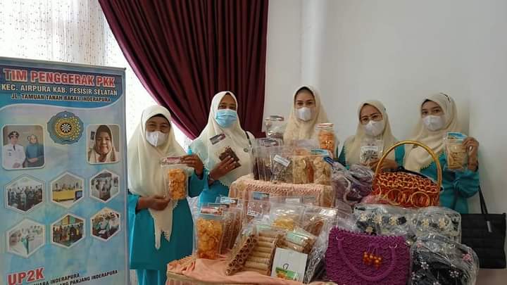 TP PKK Airpura Tampilkan Rendang Lokan Pada Jambore Kader PKK Tingkat Kabupaten