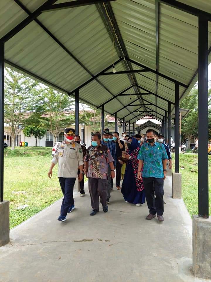 Kunjungi RSUD Pratama Tapan, Gubernur Serahkan Empat Unit Concentrate Oksigen
