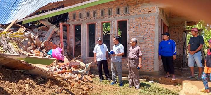 Baznas Pesisir Selatan Survei Rumah Korban Bencana Longsor Kampung Air Tambang