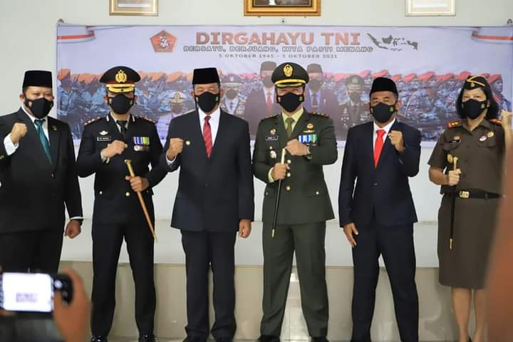 Bupati Ikuti Upacara Peringatan HUT TNI Secara Virtual